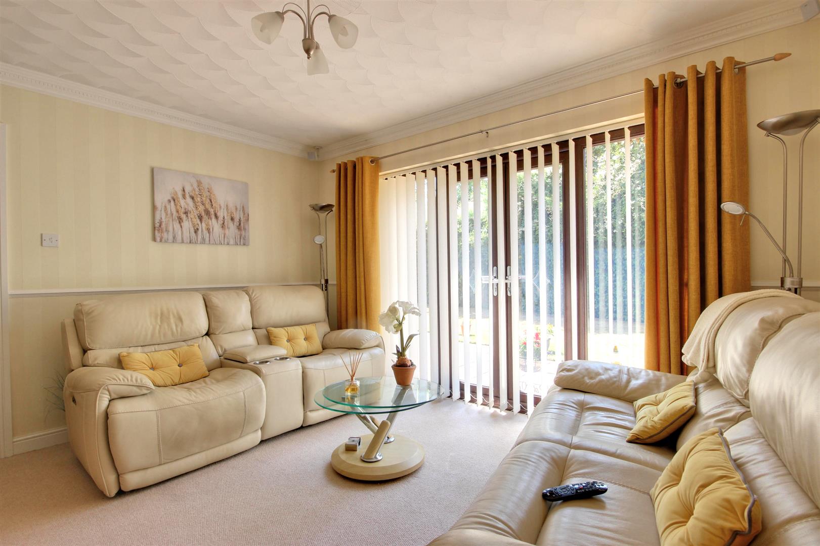 Walnut Close, Cottingham
